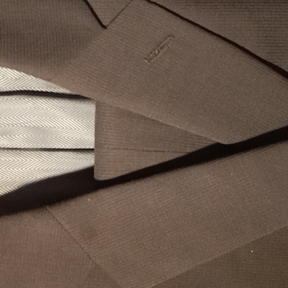 Joseph Abboud 100% wool navy stripe 42S - Picture 4 of 9